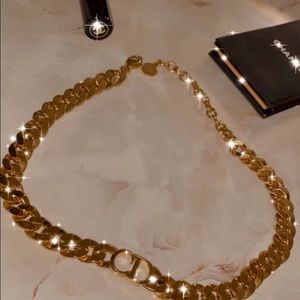 Dior choker